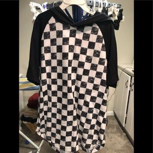 Abercrombie kids black checkered tee size 11/12